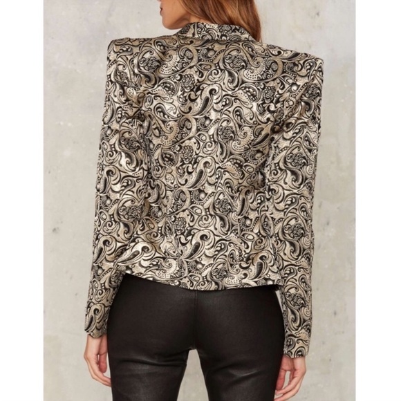 Jacquard Constantine - Picture 2 of 4